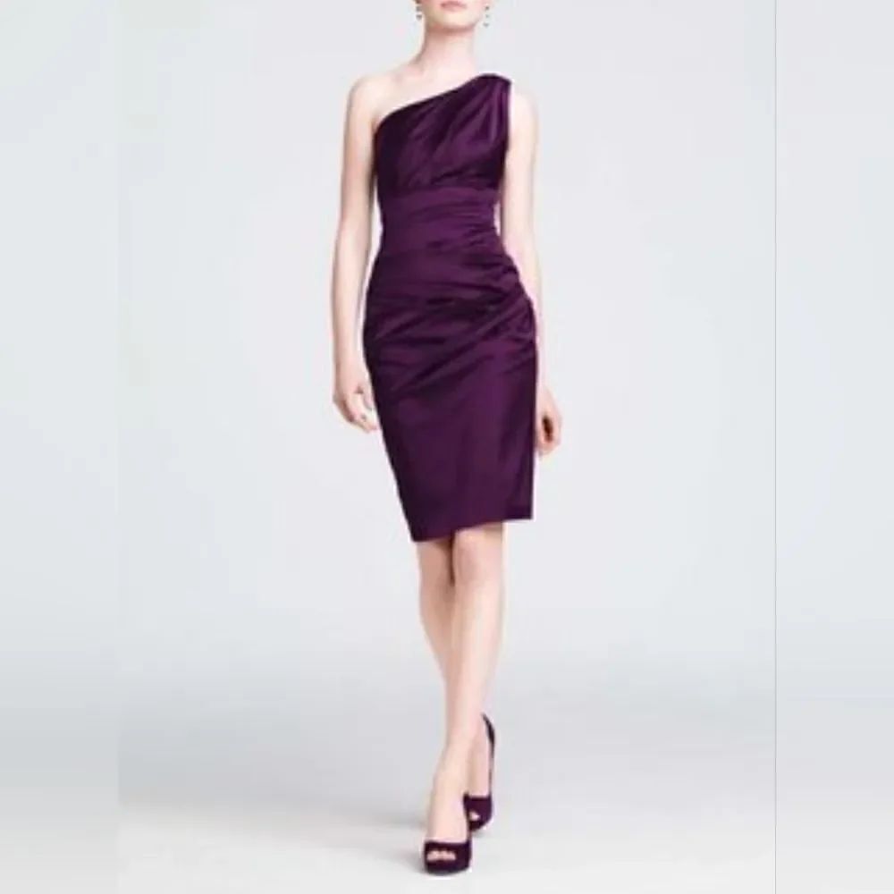 One shoulder midi dress.